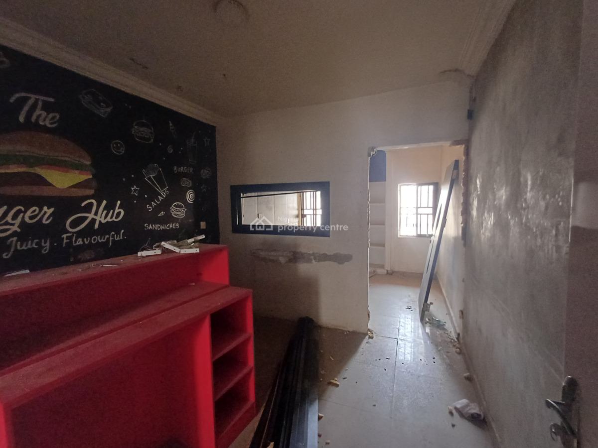 180sqm Shop / Office Space on The First Floor in Traffic Area, Wuse 2, Abuja, Shop for Rent