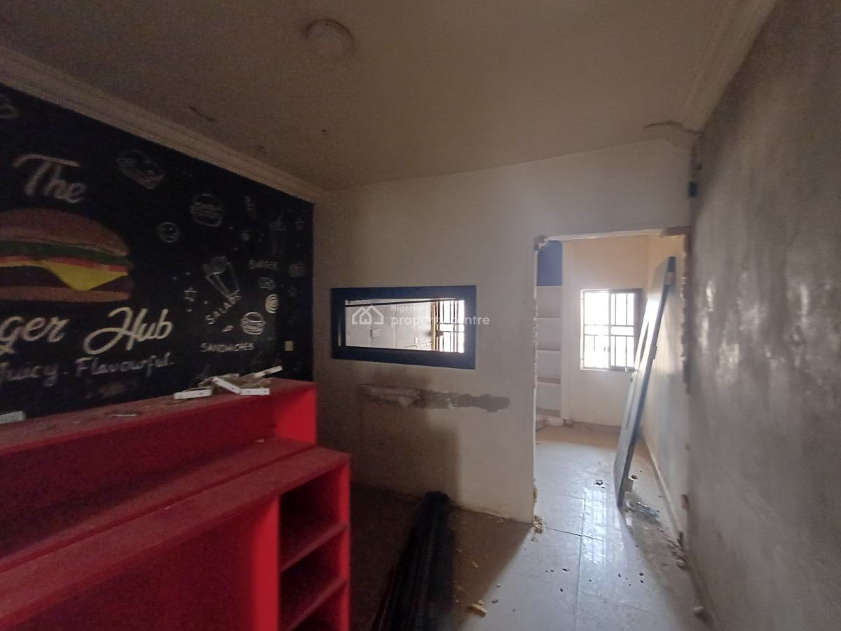180sqm Shop / Office Space on The First Floor in Traffic Area, Wuse 2, Abuja, Shop for Rent