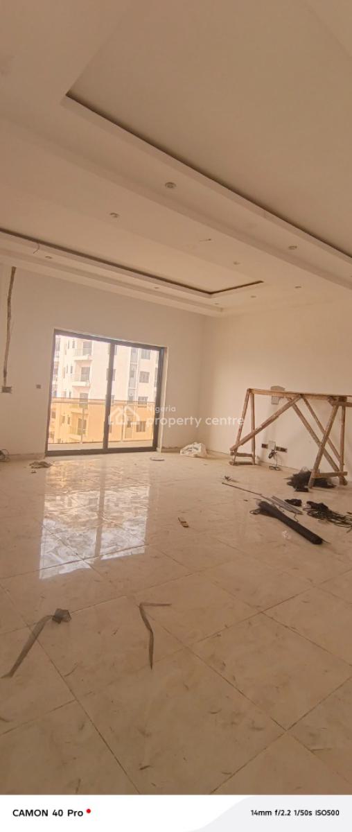 Luxury 3 Bedroom Flat Upstairs in Lekki Right By Ikate, By Nike Art Gallery, Lekki Phase 1, Lekki, Lagos, Flat / Apartment for Rent