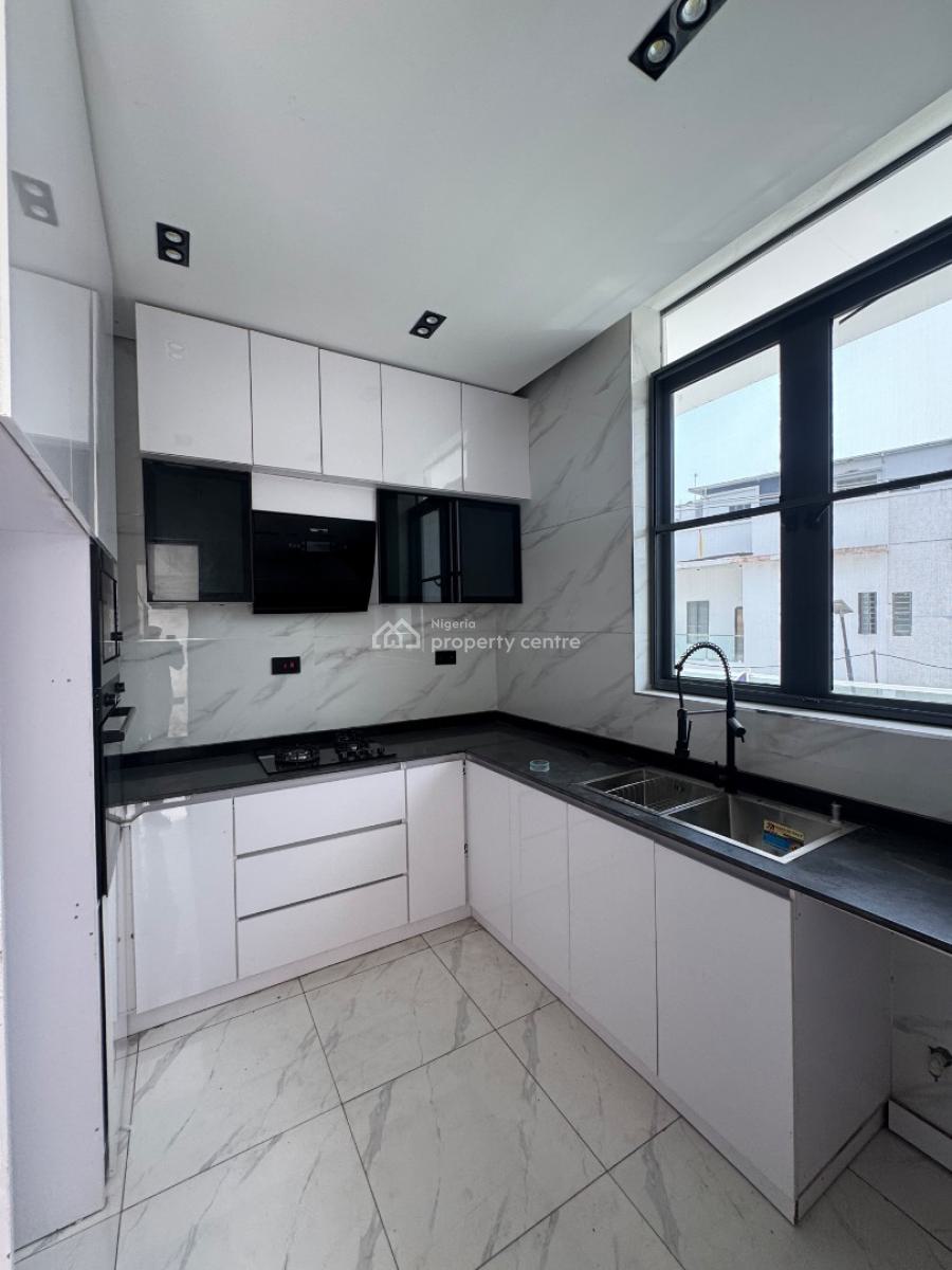 Spacious One (1)  Bedroom Apartment, Ologolo, Lekki, Lagos, Flat / Apartment for Sale