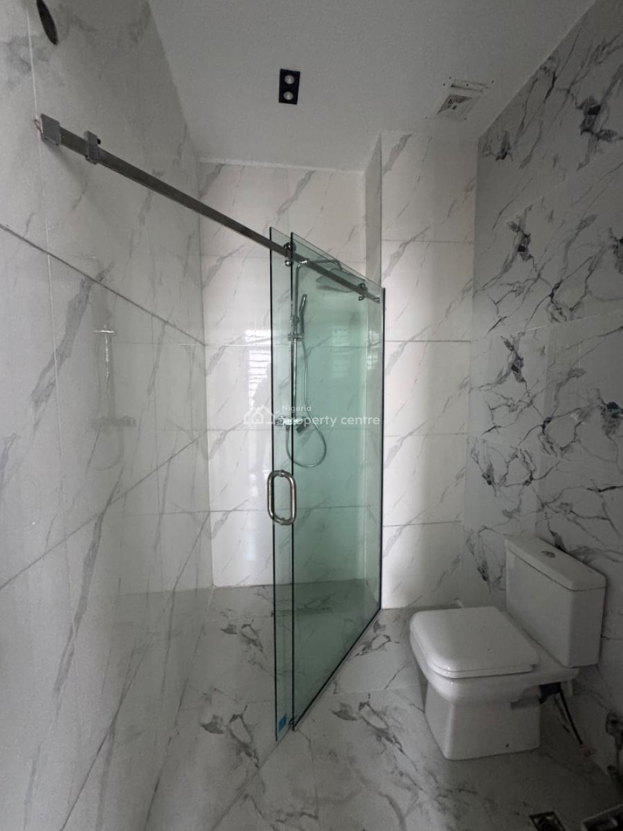 Spacious One (1)  Bedroom Apartment, Ologolo, Lekki, Lagos, Flat / Apartment for Sale