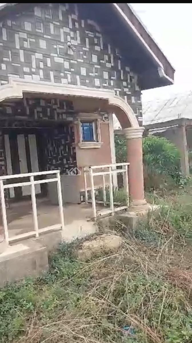 Standard 3bedroom Bungalow, Odogunyan-itaoluwo Area, Ikorodu, Lagos, Detached Bungalow for Sale