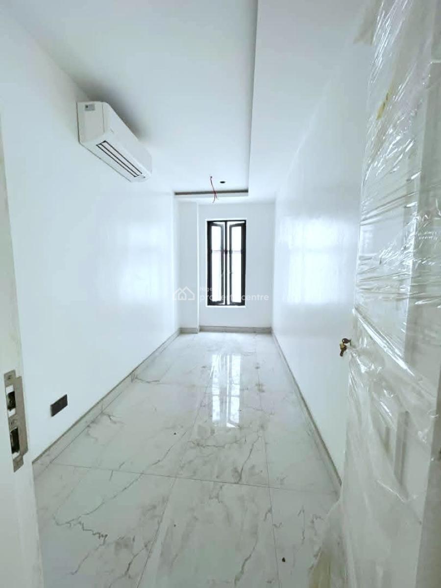 Spacious  6 Bedroom Fully  Detached Duplex, Banana Island, Ikoyi, Lagos, Detached Duplex for Sale