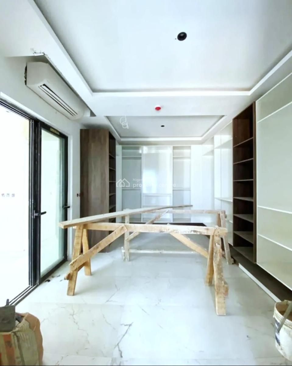 Spacious  6 Bedroom Fully  Detached Duplex, Banana Island, Ikoyi, Lagos, Detached Duplex for Sale