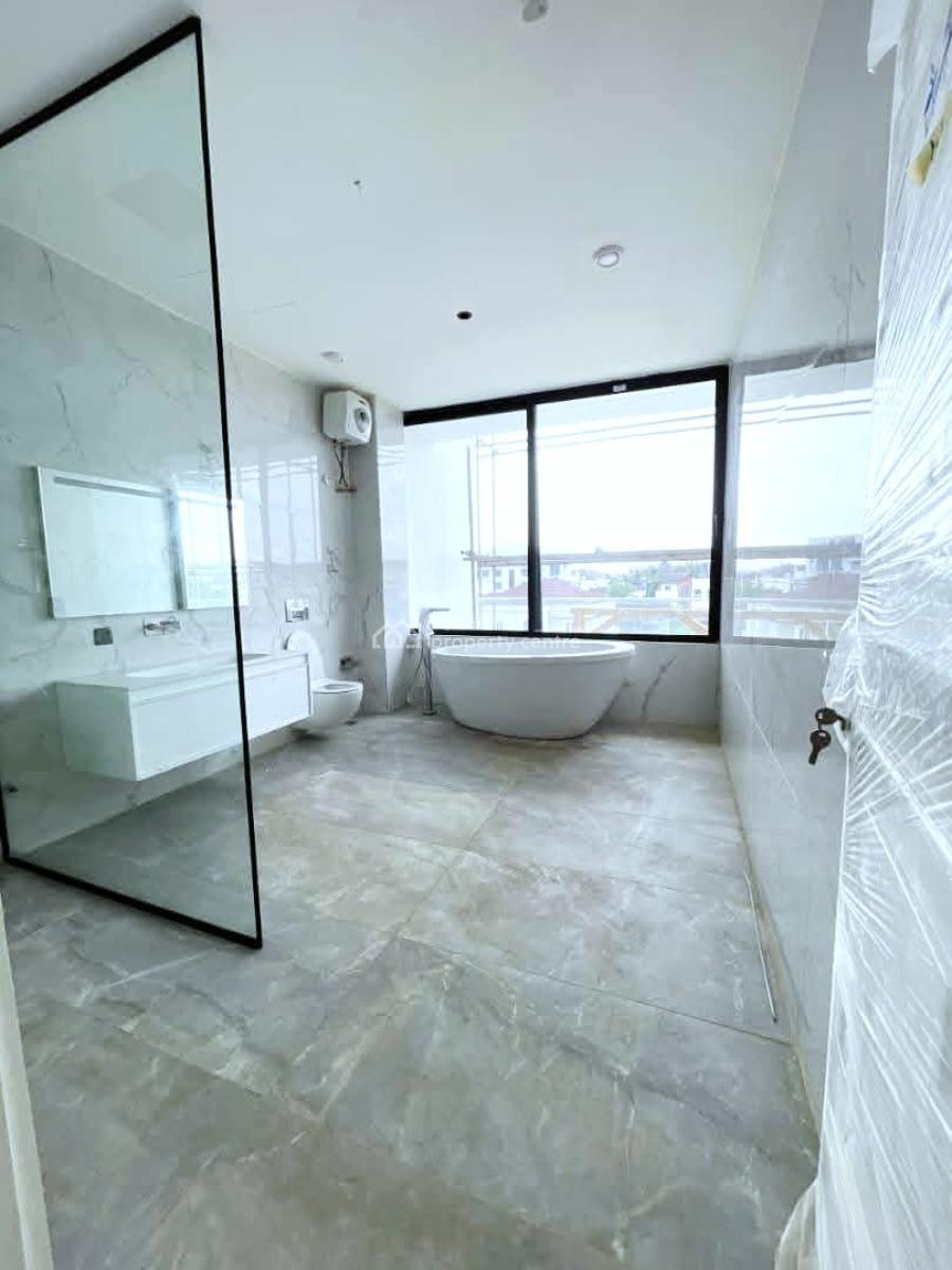 Spacious  6 Bedroom Fully  Detached Duplex, Banana Island, Ikoyi, Lagos, Detached Duplex for Sale