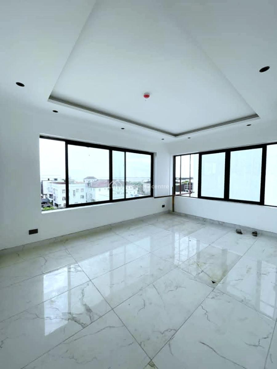 Spacious  6 Bedroom Fully  Detached Duplex, Banana Island, Ikoyi, Lagos, Detached Duplex for Sale