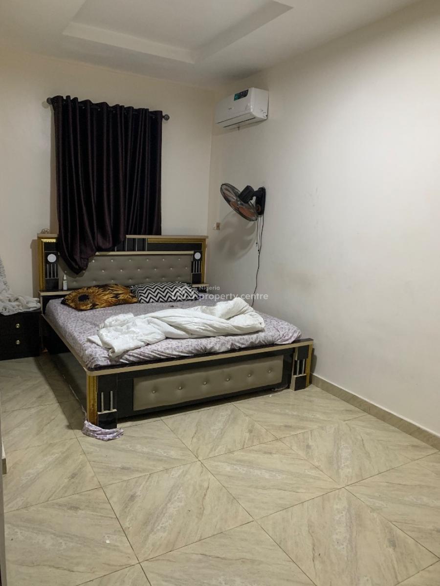 Very Spacious Shared Apartment with Excellent Facilities, Ikota Gra, Ikota, Lekki, Lagos, Self Contain (single Rooms) Short Let