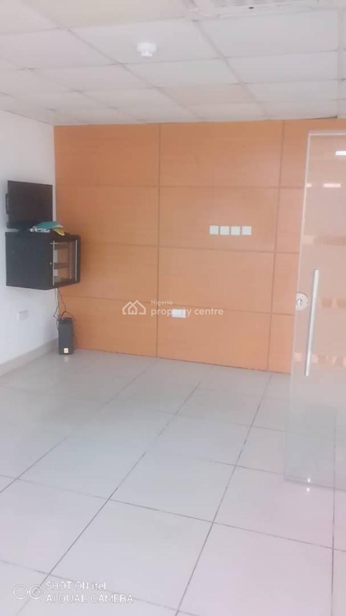 Office Space Measuing 190sqm on The Third Floor, Off Àjọṣe Adeogun, Victoria Island (vi), Lagos, Office Space for Rent