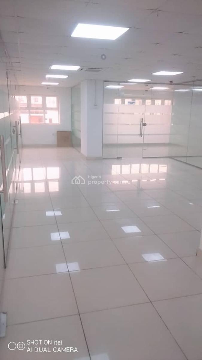 Office Space Measuing 190sqm on The Third Floor, Off Àjọṣe Adeogun, Victoria Island (vi), Lagos, Office Space for Rent