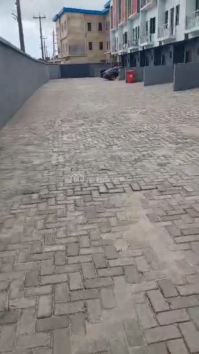 Distress Newly Built 4bedroom Terrace Duplex in Ajah, Abraham Adesanya, Lekki, Lagos, Terraced Duplex for Sale