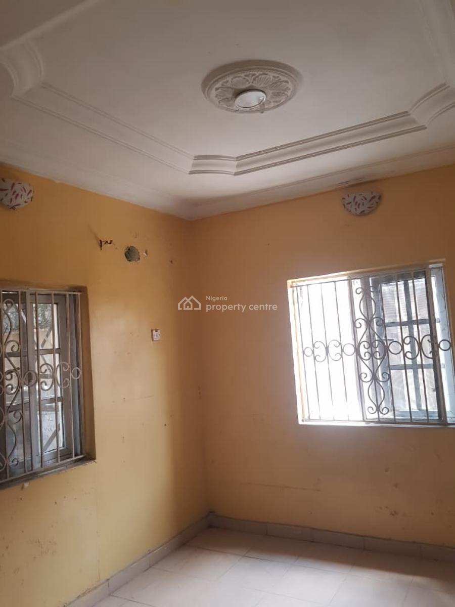 3 Bedroom Apartment in a Secured Neighborhood, Hill View Estate, Via Omole Phase 2, Olowora, Magodo, Lagos, Flat / Apartment for Rent