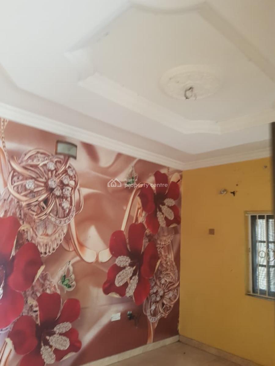 3 Bedroom Apartment in a Secured Neighborhood, Hill View Estate, Via Omole Phase 2, Olowora, Magodo, Lagos, Flat / Apartment for Rent