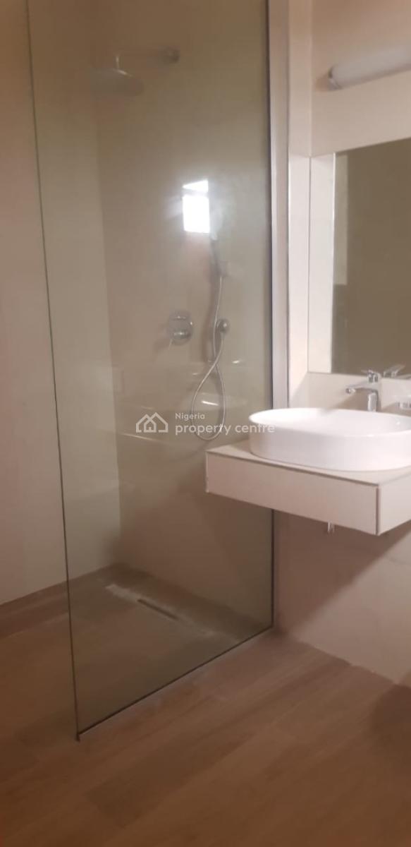 Top Floor 3 Bedroom Flat Over Seeing The City, Old Ikoyi, Ikoyi, Lagos, Flat / Apartment for Rent