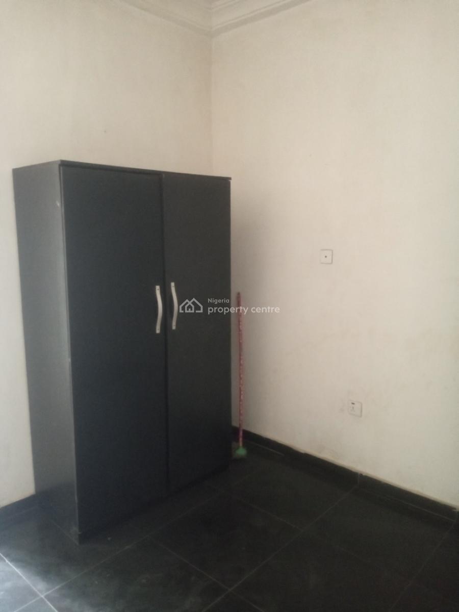 2 Bedroom, Natafe Street Off Babs Animashun, Surulere, Lagos, Flat / Apartment for Rent