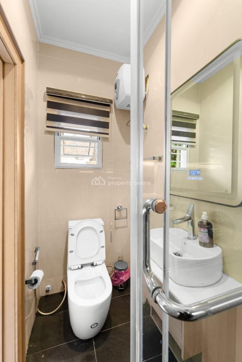 Luxurious 1 Bedroom Apartment with Great Amenities, Rev Ogunbiyi Street, Ikeja Gra, Ikeja, Lagos, Flat / Apartment Short Let