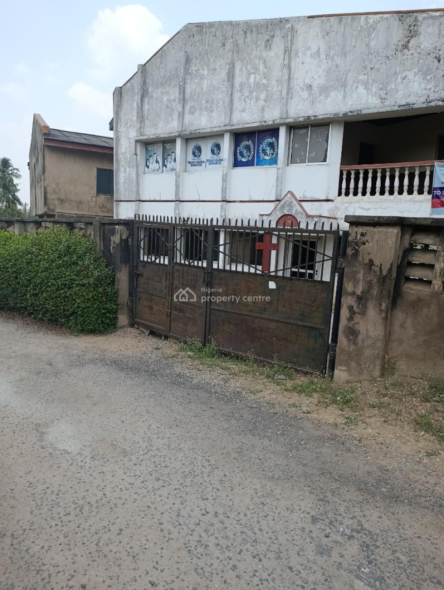 Massive Building Formerly Used for Hospital, Gra, Agodi, Ibadan, Oyo, Plaza / Complex / Mall for Rent