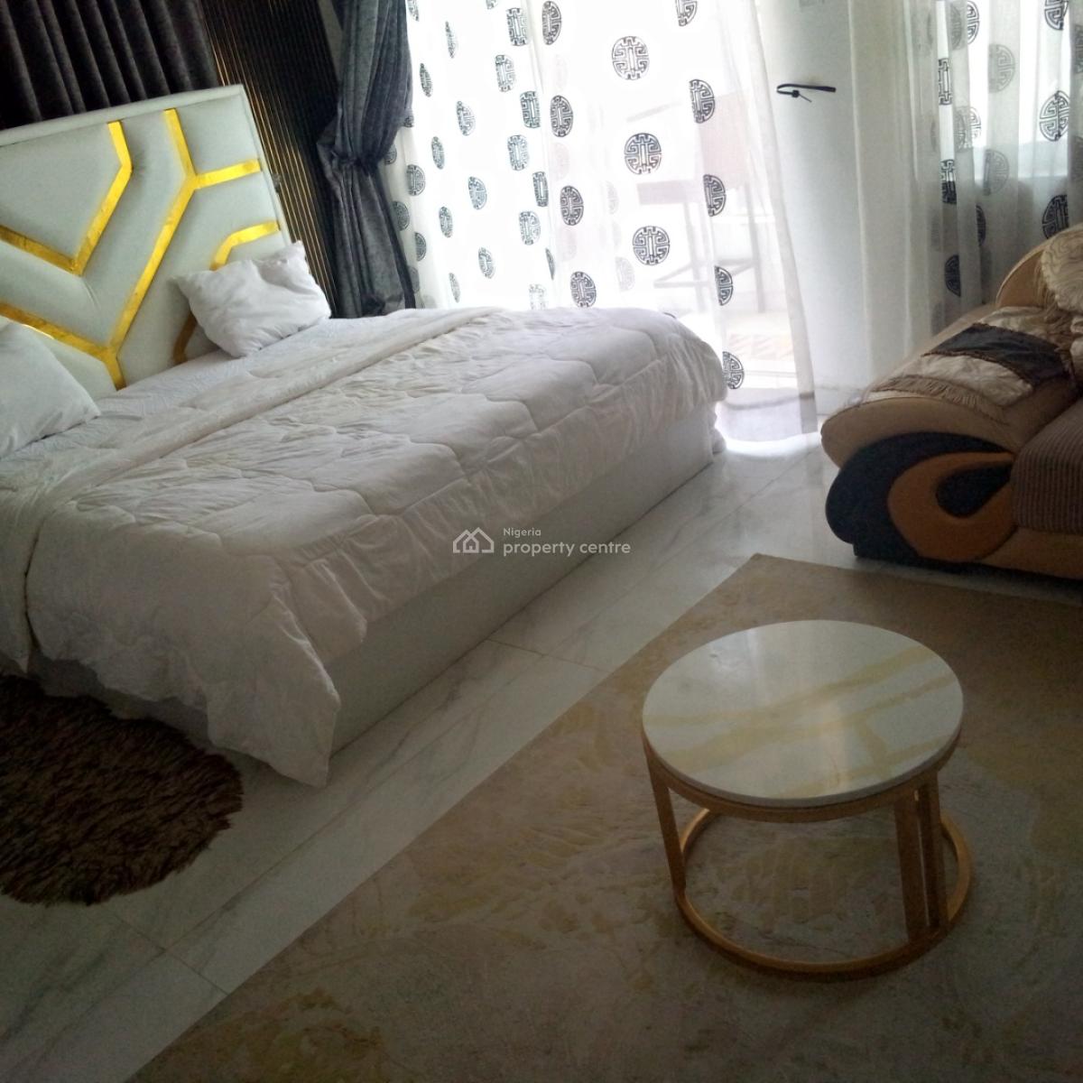 Furnished 3 Bedroom Apartment, Off Freedom Way., Lekki Phase 1, Lekki, Lagos, Flat / Apartment Short Let