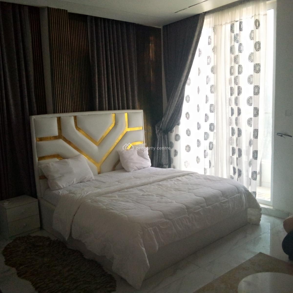 Furnished 3 Bedroom Apartment, Off Freedom Way., Lekki Phase 1, Lekki, Lagos, Flat / Apartment Short Let