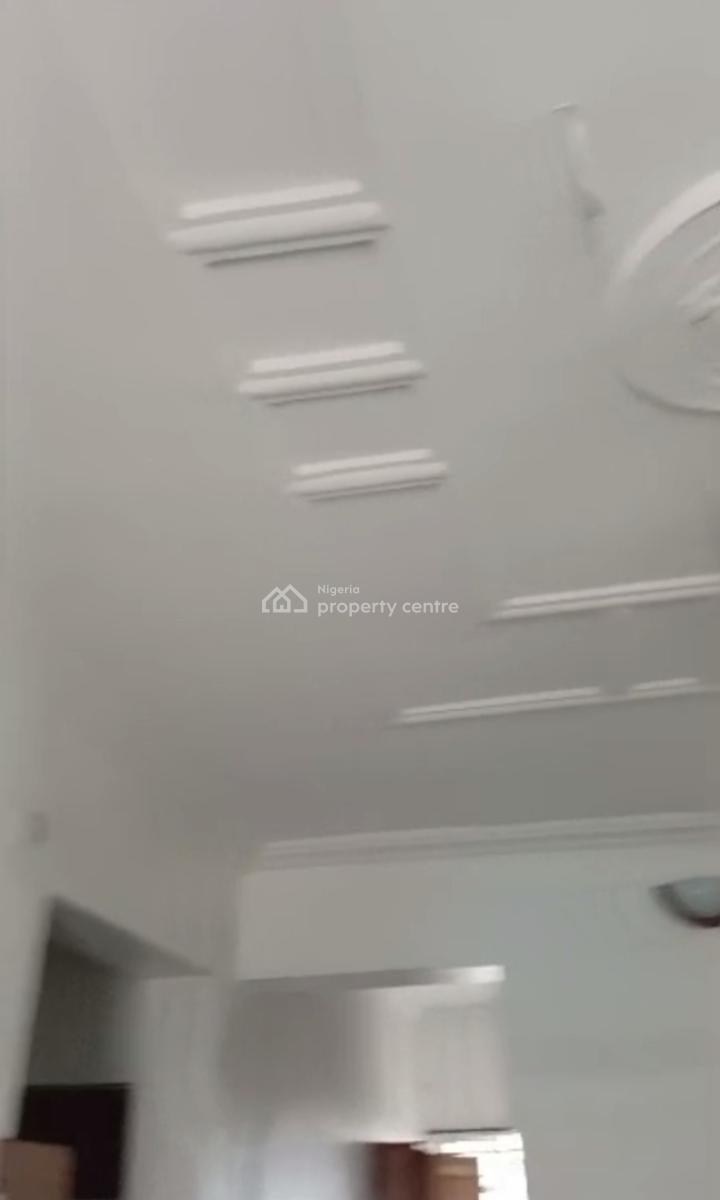 Decent Spacious 2 Bedroom Apartment, Off Cole Street Lawanson Ikate, Surulere, Lagos, Flat / Apartment for Rent