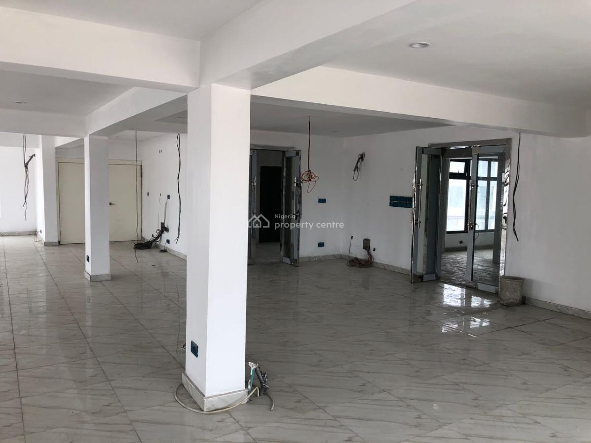 an Open Space of 215 Sqm, Lekki Epe Expressway., Sangotedo, Ajah, Lagos, Office Space for Rent