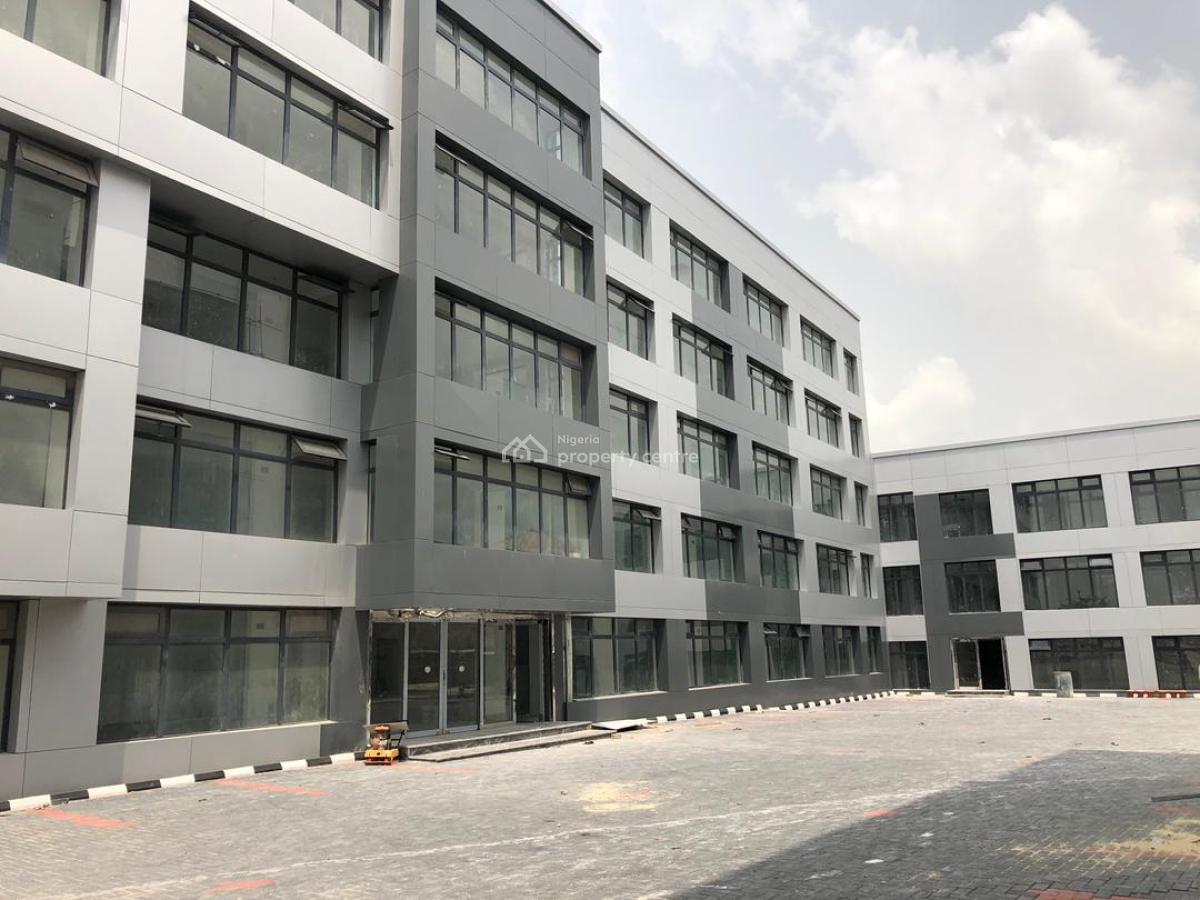 an Open Space of 215 Sqm, Lekki Epe Expressway., Sangotedo, Ajah, Lagos, Office Space for Rent