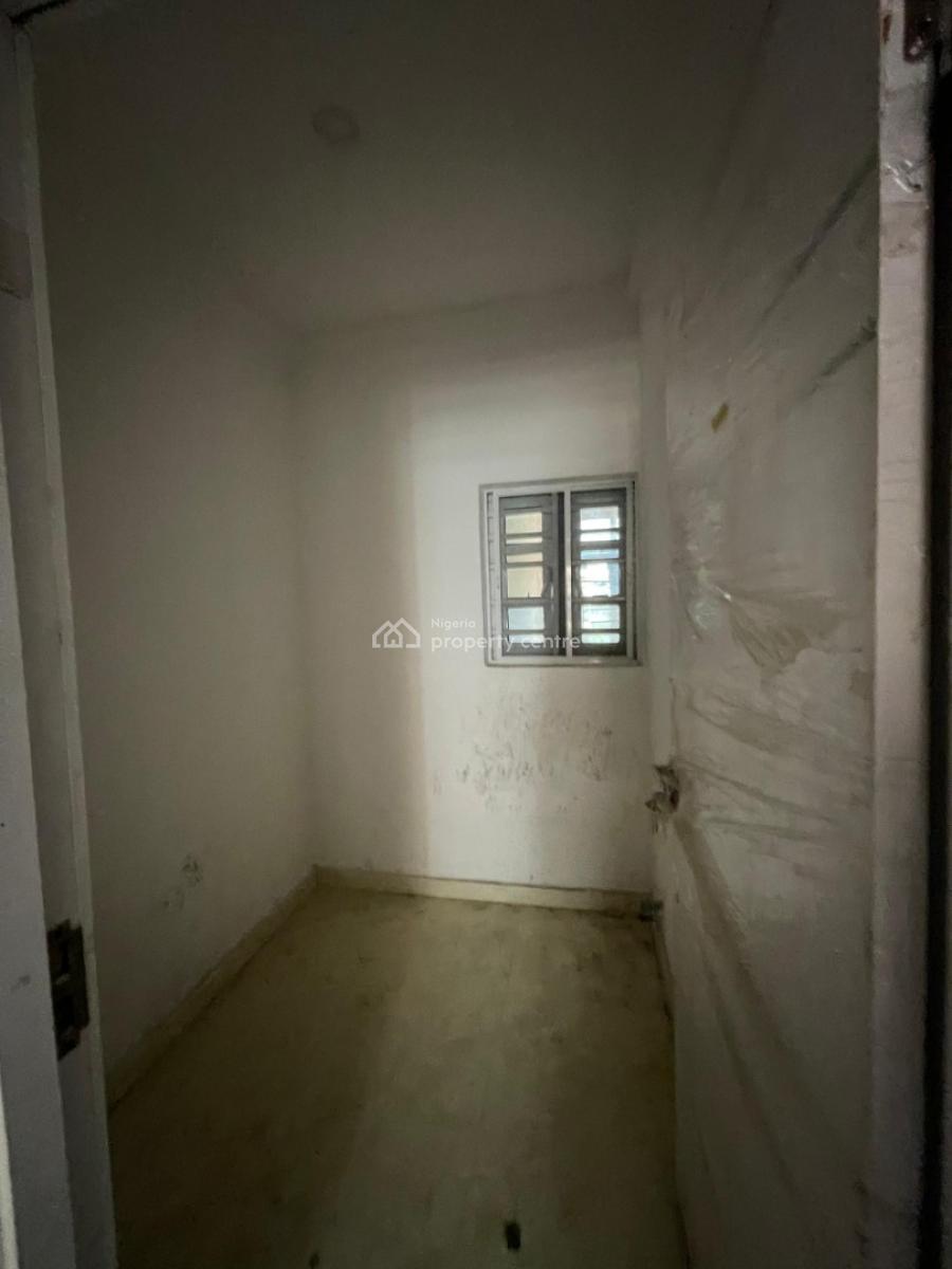 Luxury 6 Bedroom Duplex with Bq and 2 Units of 2 Bedroom Suitable, Elepe Royal Estate, Ikorodu, Lagos, Detached Duplex for Sale