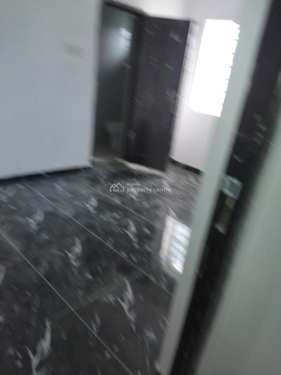 2 Bedrooms Available, Off Sent Estate, Ogombo, Ajah, Lagos, Flat / Apartment for Rent