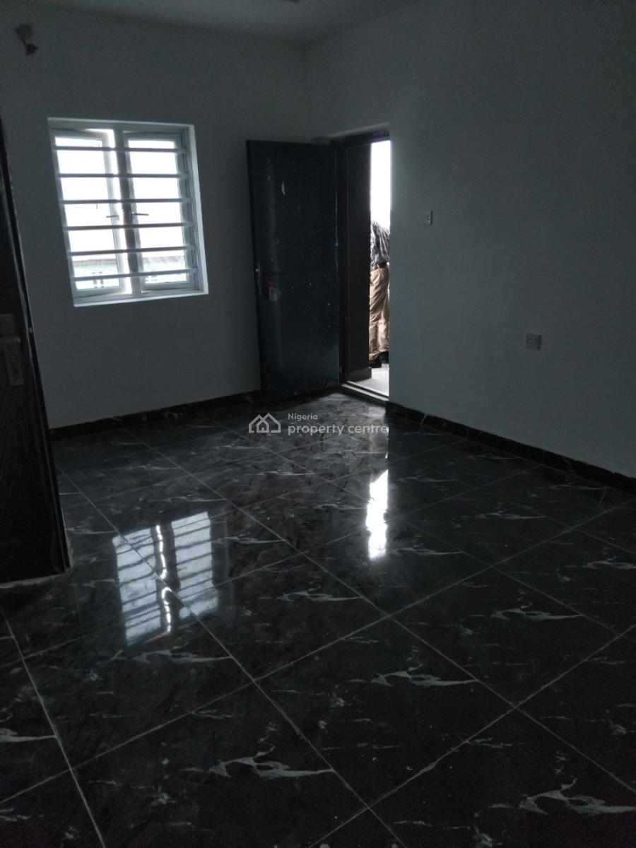 2 Bedrooms Available, Off Sent Estate, Ogombo, Ajah, Lagos, Flat / Apartment for Rent