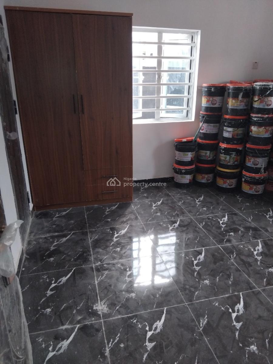 2 Bedrooms Available, Off Sent Estate, Ogombo, Ajah, Lagos, Flat / Apartment for Rent