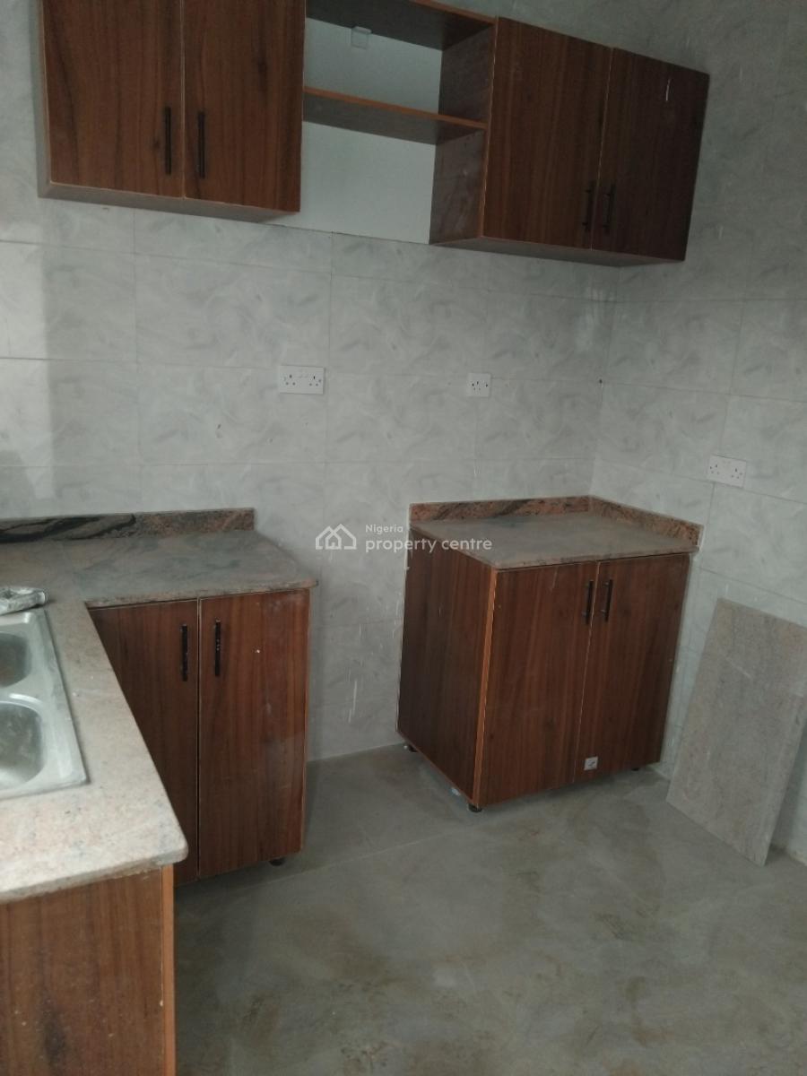 2 Bedrooms Available, Off Sent Estate, Ogombo, Ajah, Lagos, Flat / Apartment for Rent