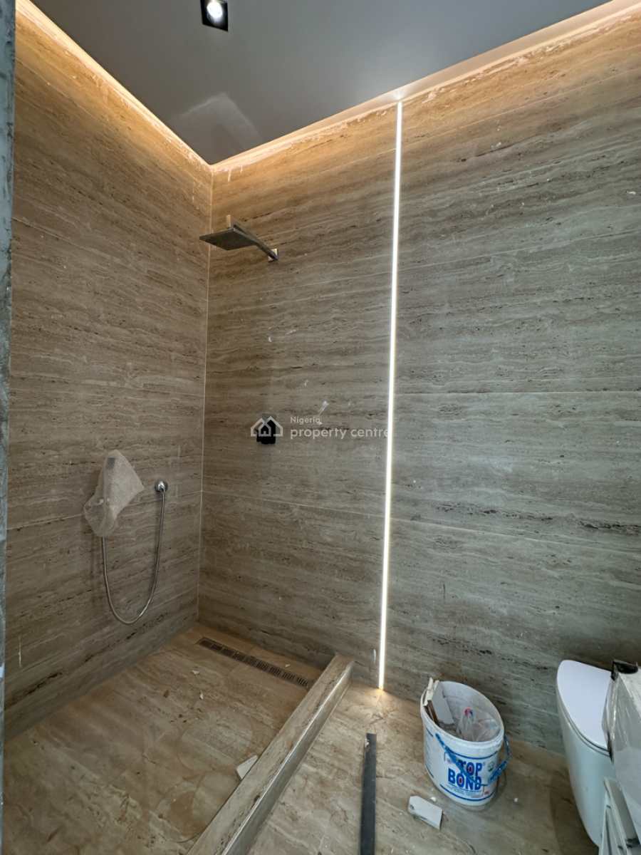 Exclusive 2 Bedroom Maisonette, Lekki Phase 1, Lekki, Lagos, Flat / Apartment for Rent