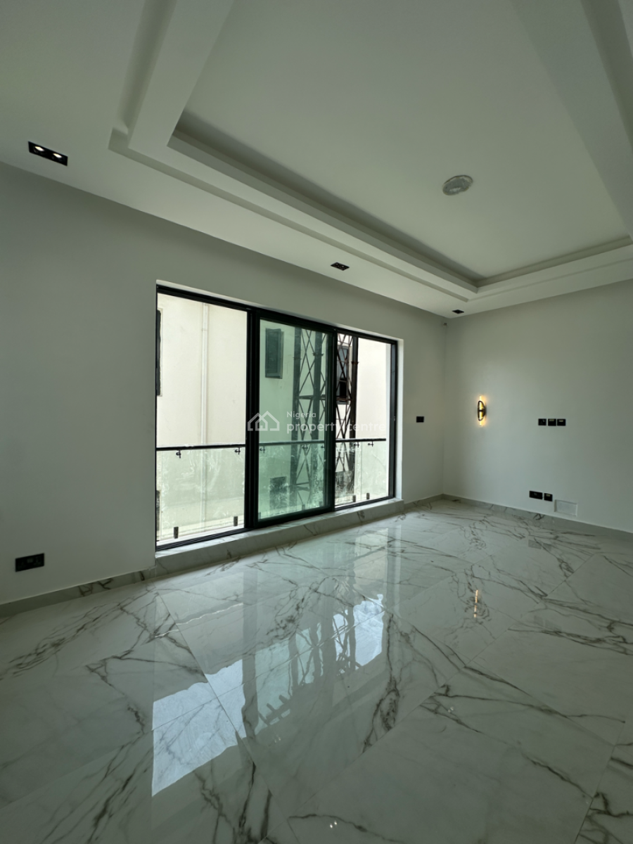 Exclusive 2 Bedroom Maisonette, Lekki Phase 1, Lekki, Lagos, Flat / Apartment for Rent