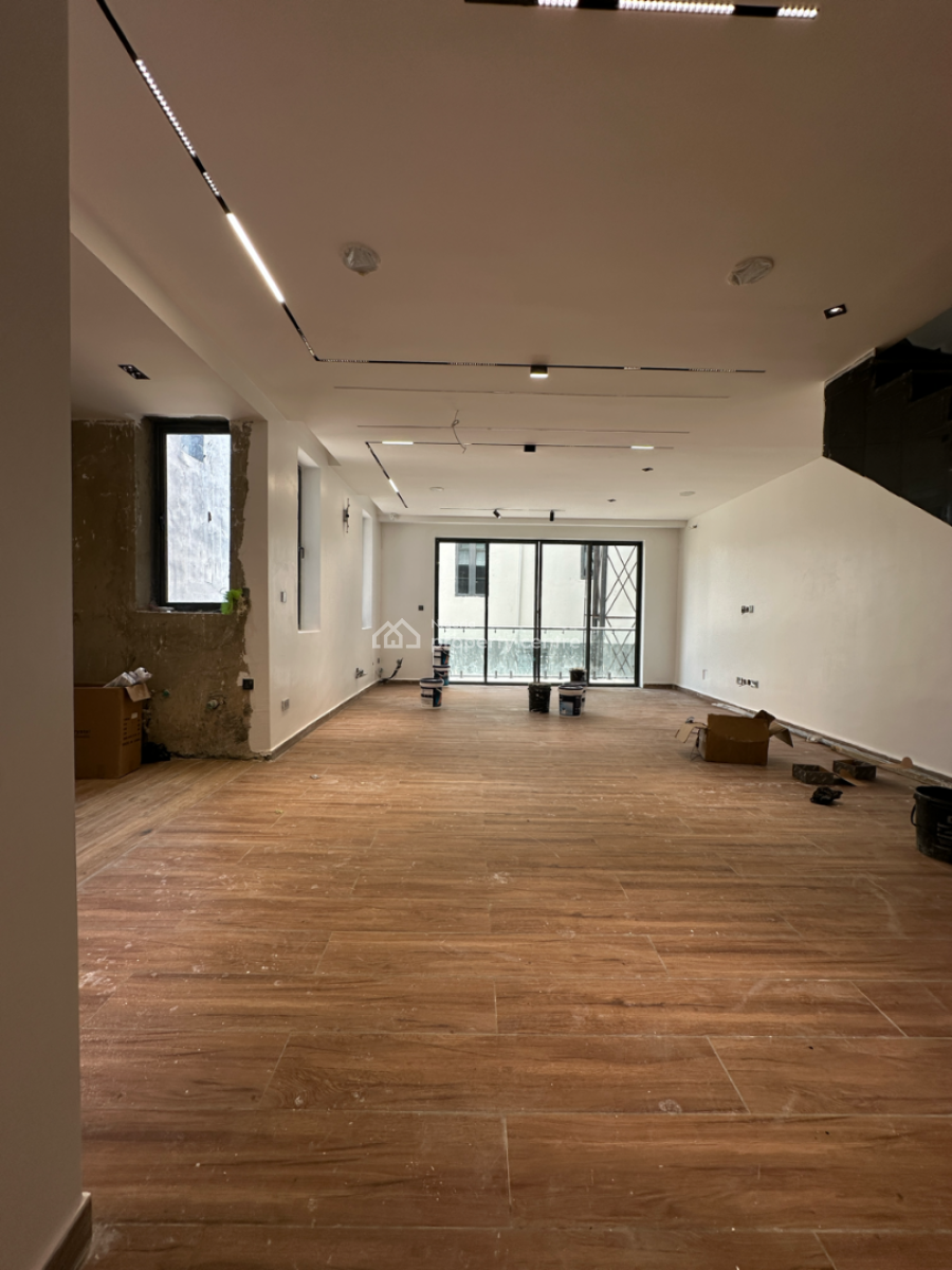 Exclusive 2 Bedroom Maisonette, Lekki Phase 1, Lekki, Lagos, Flat / Apartment for Rent