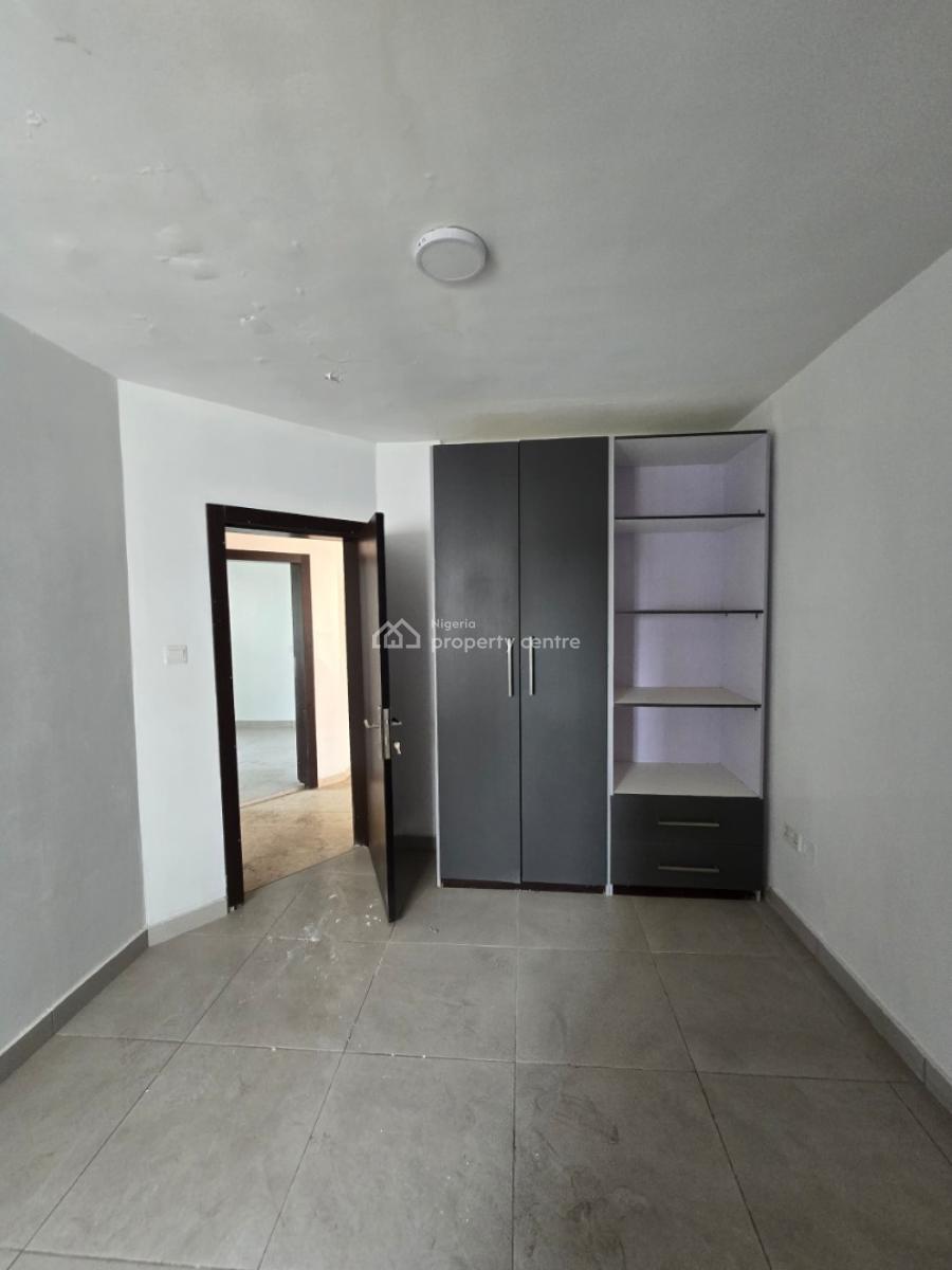 Well Finished Serviced 3 Bedroom Flat with a Room Bq, Old Ikoyi, Ikoyi, Lagos, Flat / Apartment for Sale