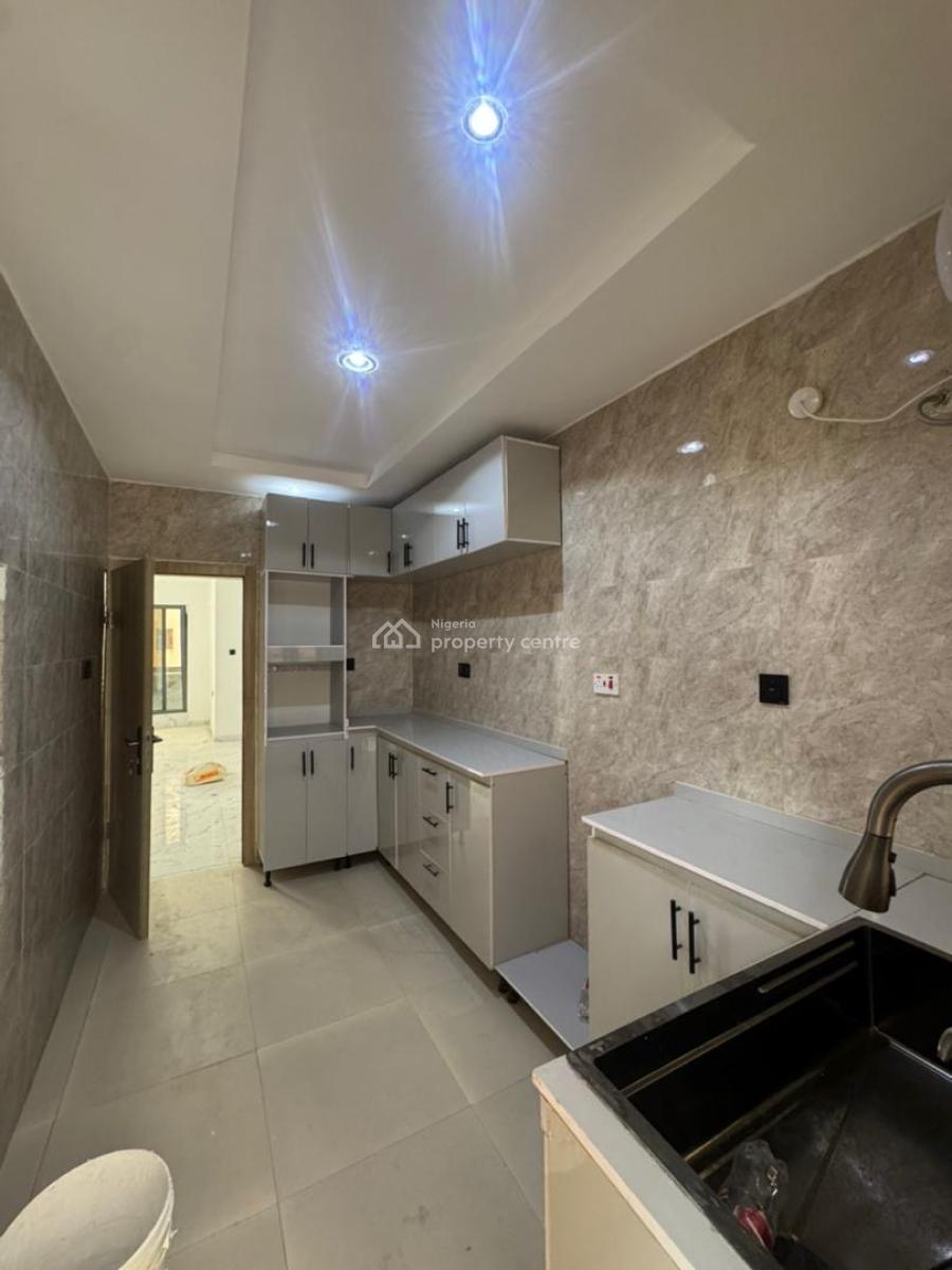 2bedroom Apartment with a Bq, Ologolo, Lekki, Lagos, Flat / Apartment for Rent