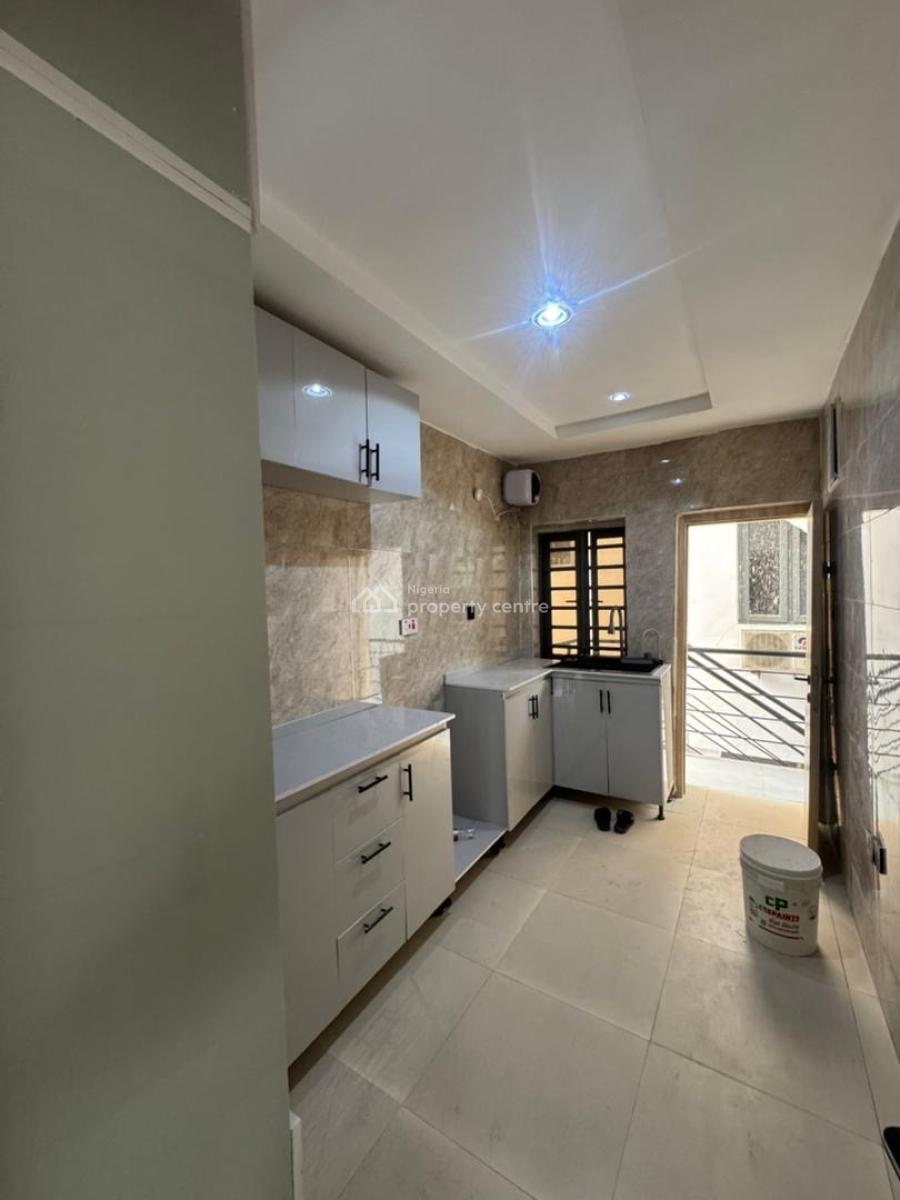 2bedroom Apartment with a Bq, Ologolo, Lekki, Lagos, Flat / Apartment for Rent