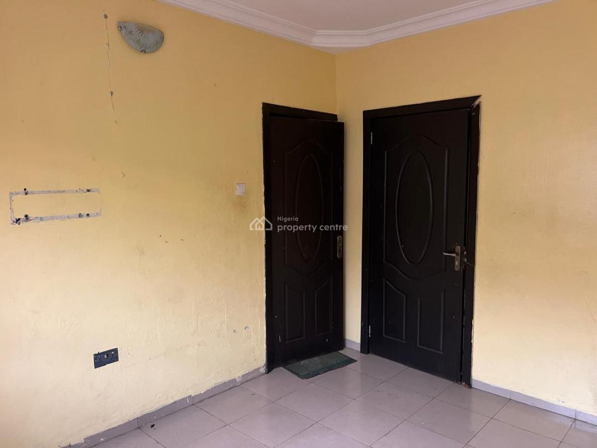 3 Bedroom Flat, Olumuyiwa Street Off Tomi Williams, Idimu, Lagos, Flat / Apartment for Rent