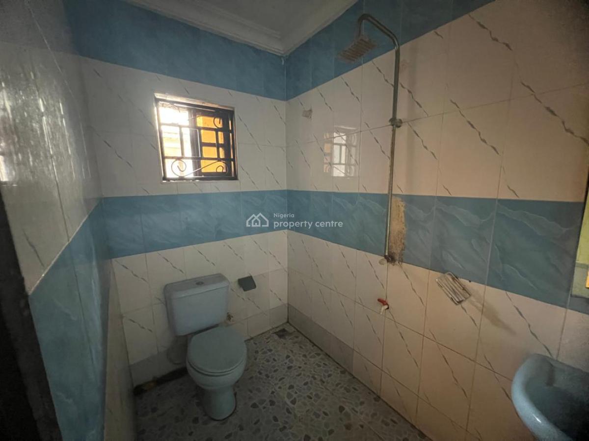 3 Bedroom Flat, Olumuyiwa Street Off Tomi Williams, Idimu, Lagos, Flat / Apartment for Rent