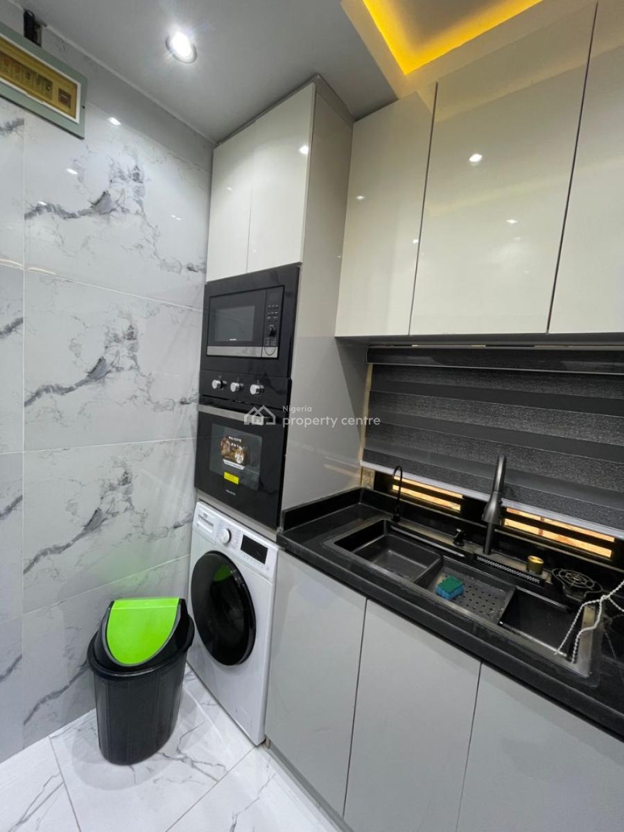 2 Bedrooms Apartment, Allen, Ikeja, Lagos, Flat / Apartment Short Let