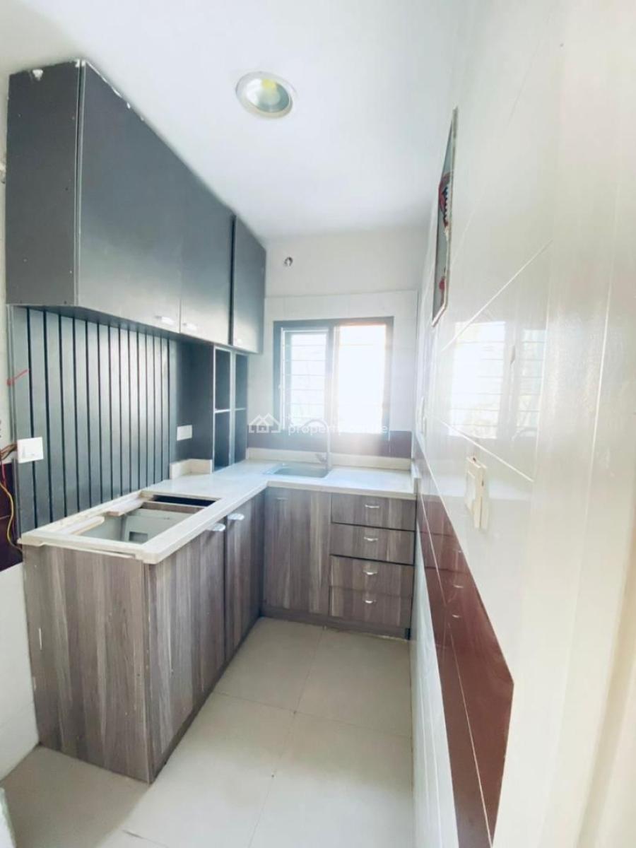 Just Out Mini Flat Available, Lekki Right, Lekki Phase 1, Lekki, Lagos, Mini Flat (room and Parlour) for Rent