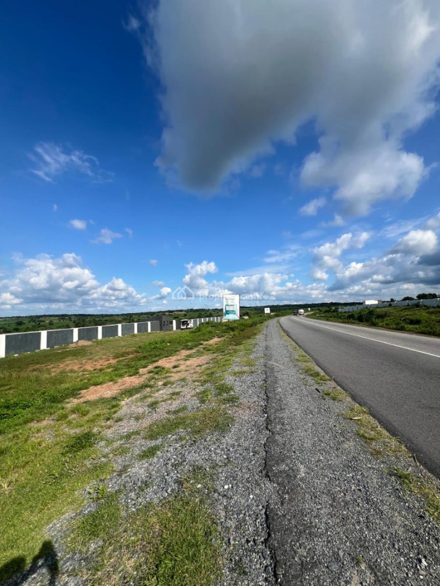 Affordable Land in Ibadan with Good Title Documents, Facing Moniya Iseyin Ibadan Expressway, Moniya, Ibadan, Oyo, Mixed-use Land for Sale