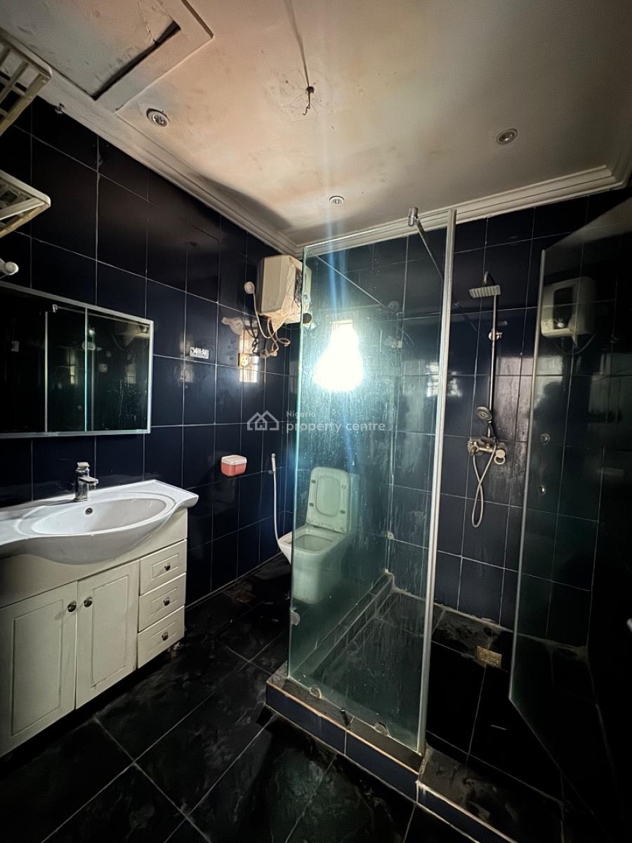 Decent 4 Bedroom Terrace Duplex, Osapa, Lekki, Lagos, Terraced Duplex for Rent