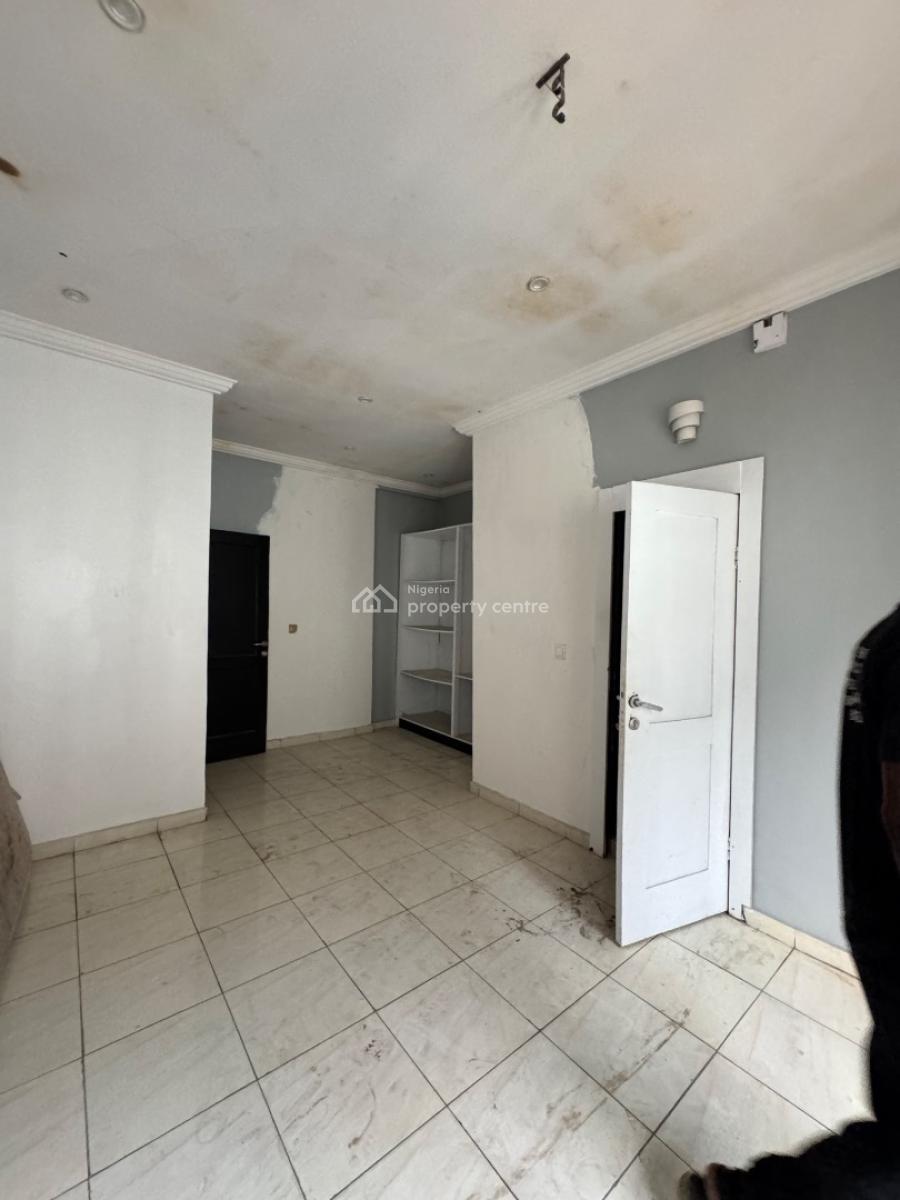 Decent 4 Bedroom Terrace Duplex, Osapa, Lekki, Lagos, Terraced Duplex for Rent