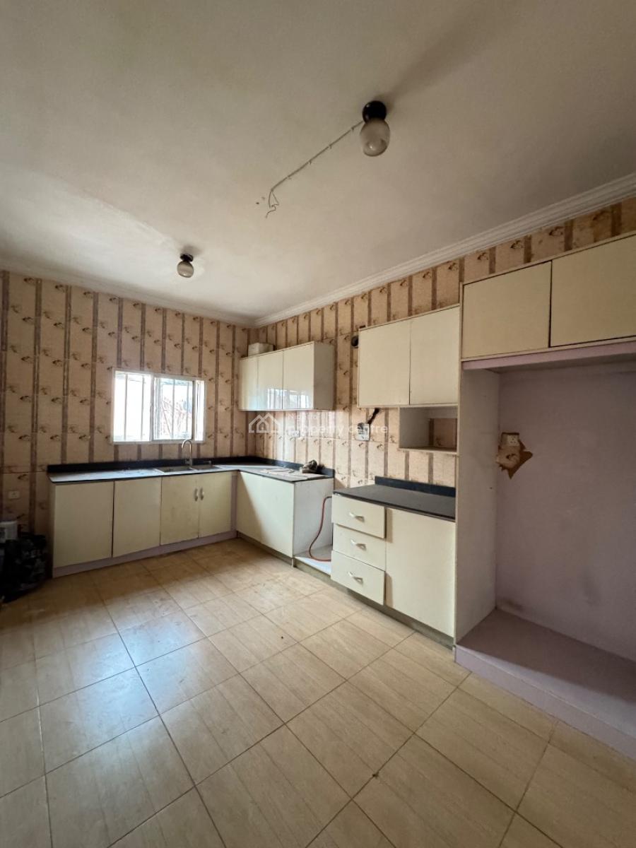 Decent 4 Bedroom Terrace Duplex, Osapa, Lekki, Lagos, Terraced Duplex for Rent