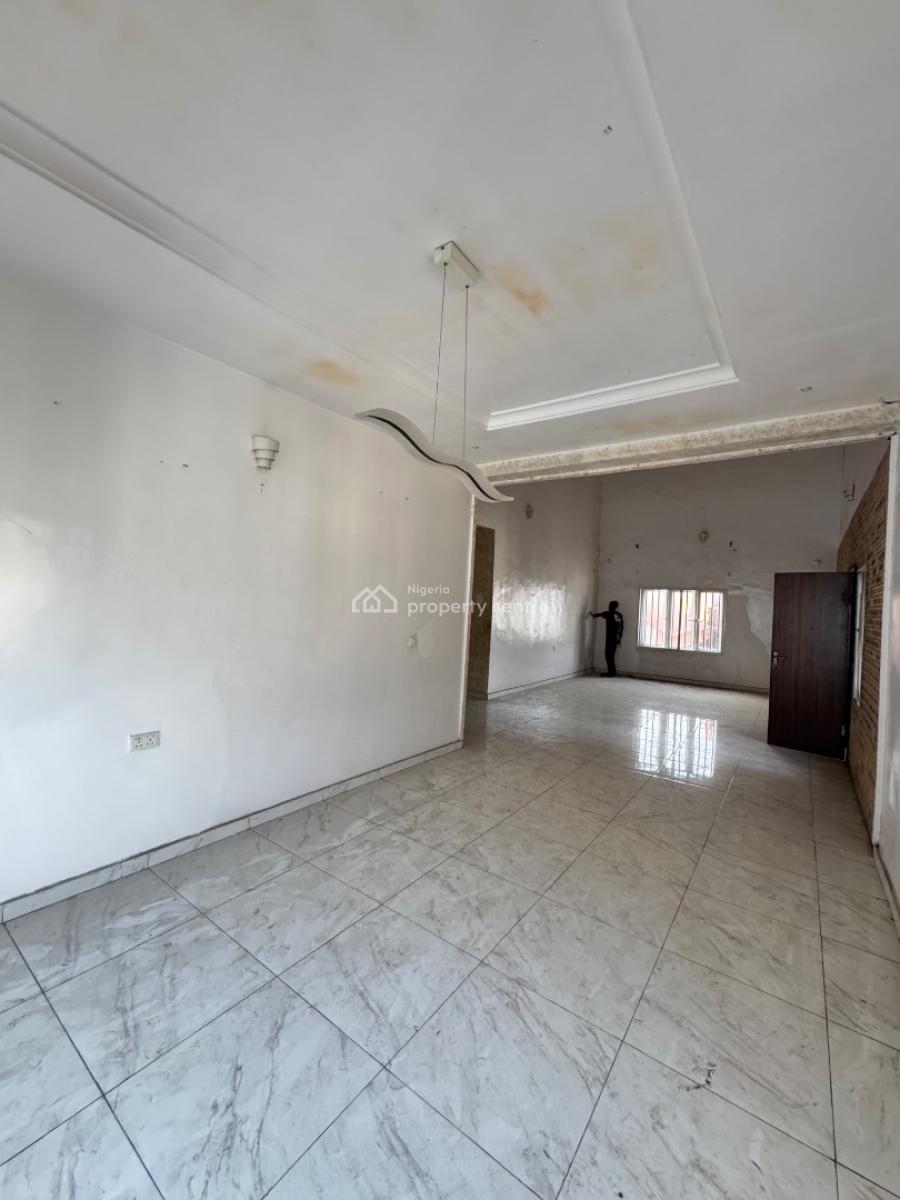 Decent 4 Bedroom Terrace Duplex, Osapa, Lekki, Lagos, Terraced Duplex for Rent