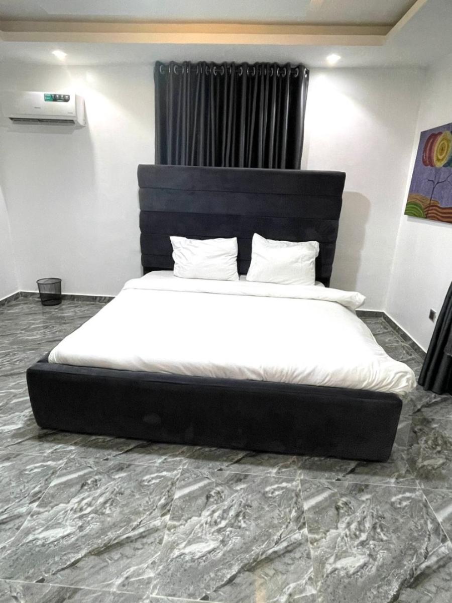 3 Bedrooms Apartment, Allen, Ikeja, Lagos, Flat / Apartment Short Let