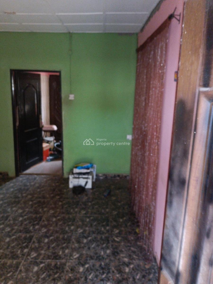 a Bungalow in an Estate, Sholumade Irepodun Estate Macaulay Bus Stop, Igbogbo, Ikorodu, Lagos, Detached Bungalow for Sale