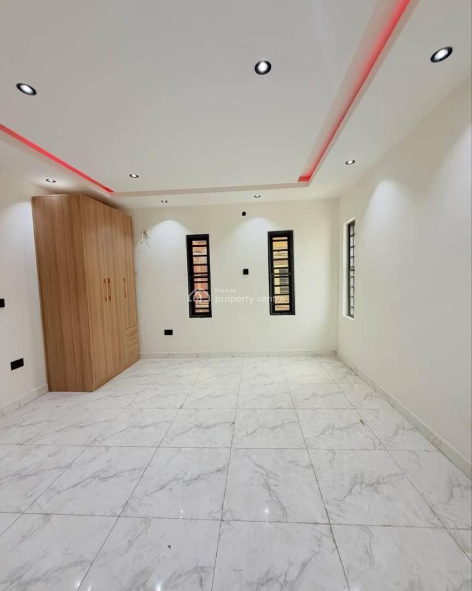 Exquisite 3 Bedroom Apartment in Highly Serene Environment, Gbagada, Lagos, Flat / Apartment for Sale