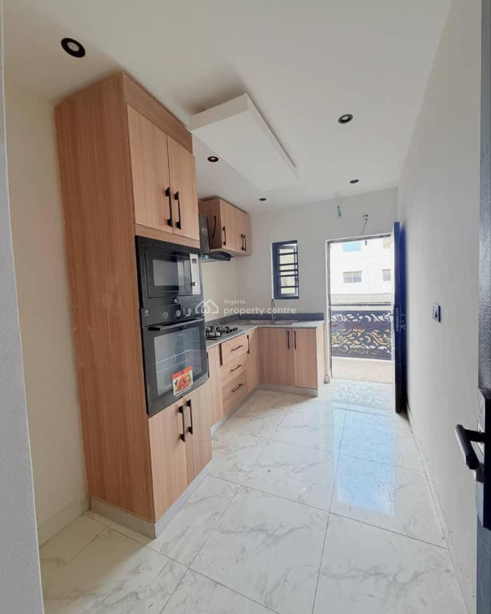 Exquisite 3 Bedroom Apartment in Highly Serene Environment, Gbagada, Lagos, Flat / Apartment for Sale