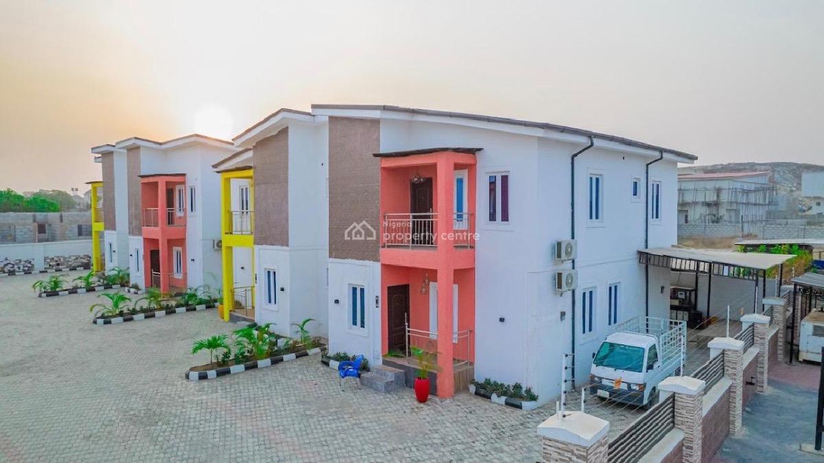 3 Bedrooms Terrace, Plot 3124, Jedo Estate Road, After Dunamis Church, Lugbe District, Abuja, Terraced Duplex Short Let